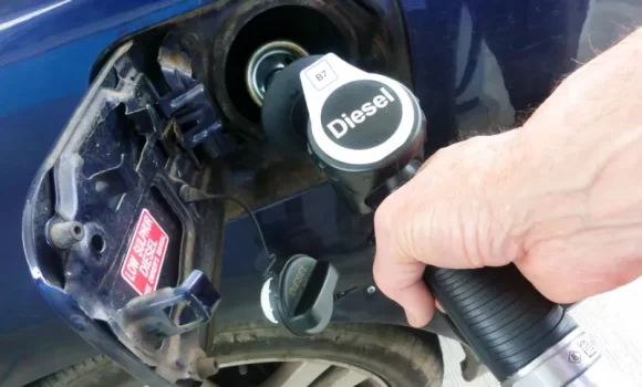 Empresa de SC consegue licença para importar diesel da Rússia e anima Planalto